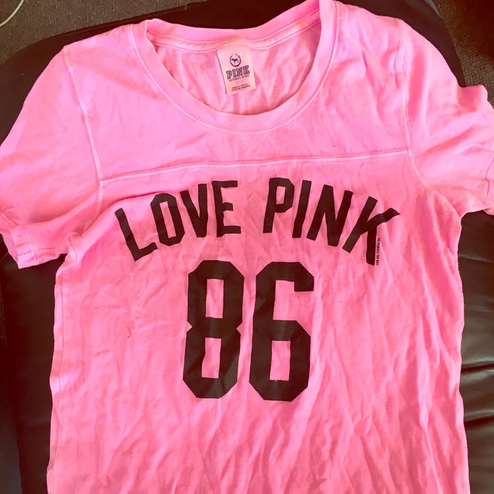 Victoria’s Secret PINK t shirt. Size small.